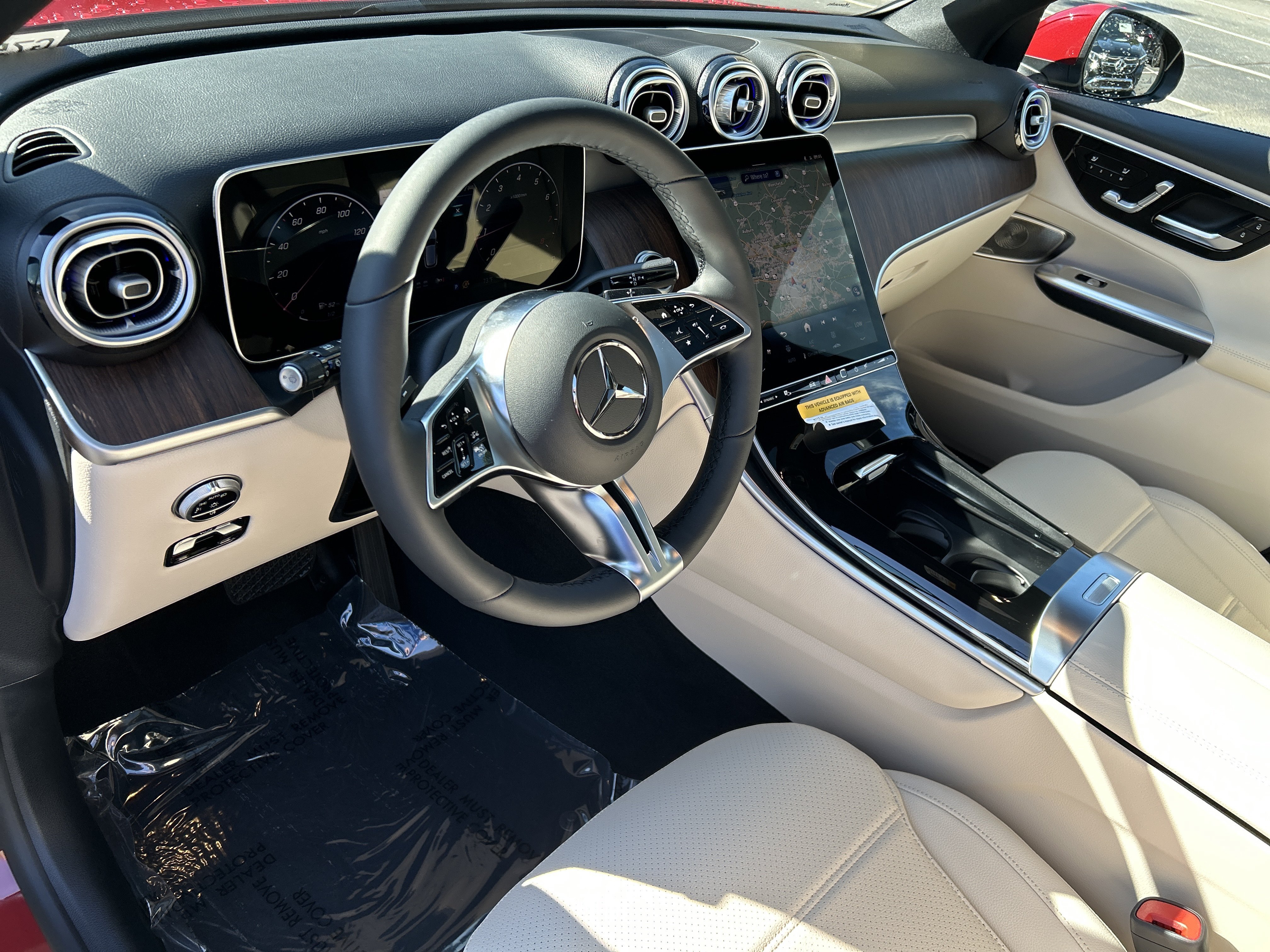 New 2026 MANUFAKTUR Patagonia Red Metallic Mercedes-Benz GLC 300 4MATIC® SUV image 19