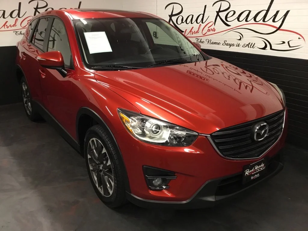 Used 2016 Red Mazda Grand Touring image 2