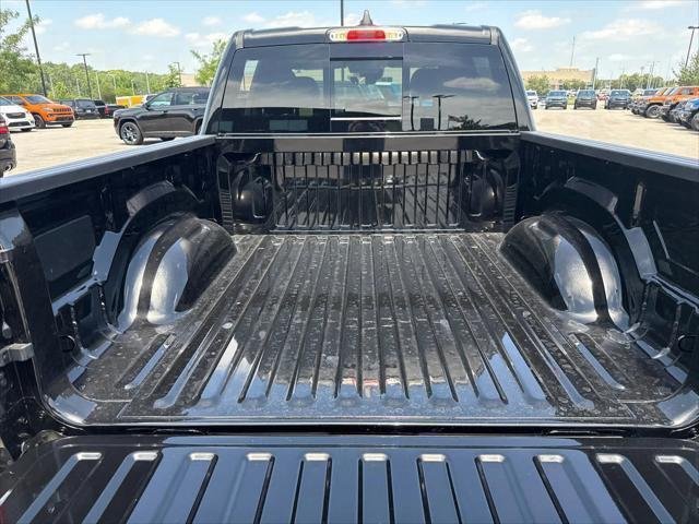 New 2026 Diamond Black Crystal Pearl-Coat Exterior Paint RAM BIG HORN image 8