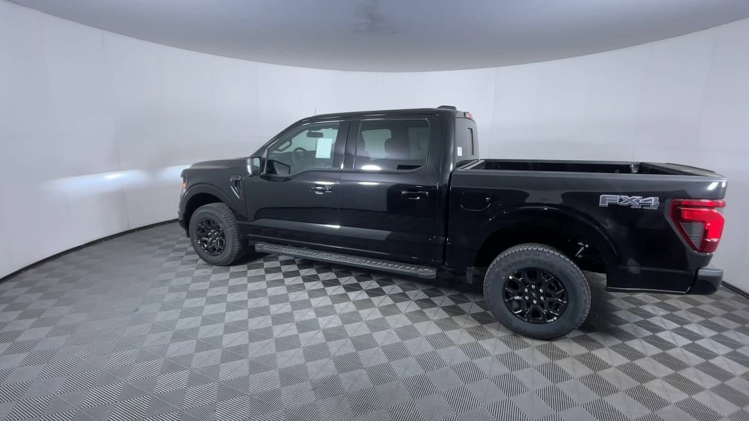 New 2026 Agate Black Metallic Ford XLT image 6
