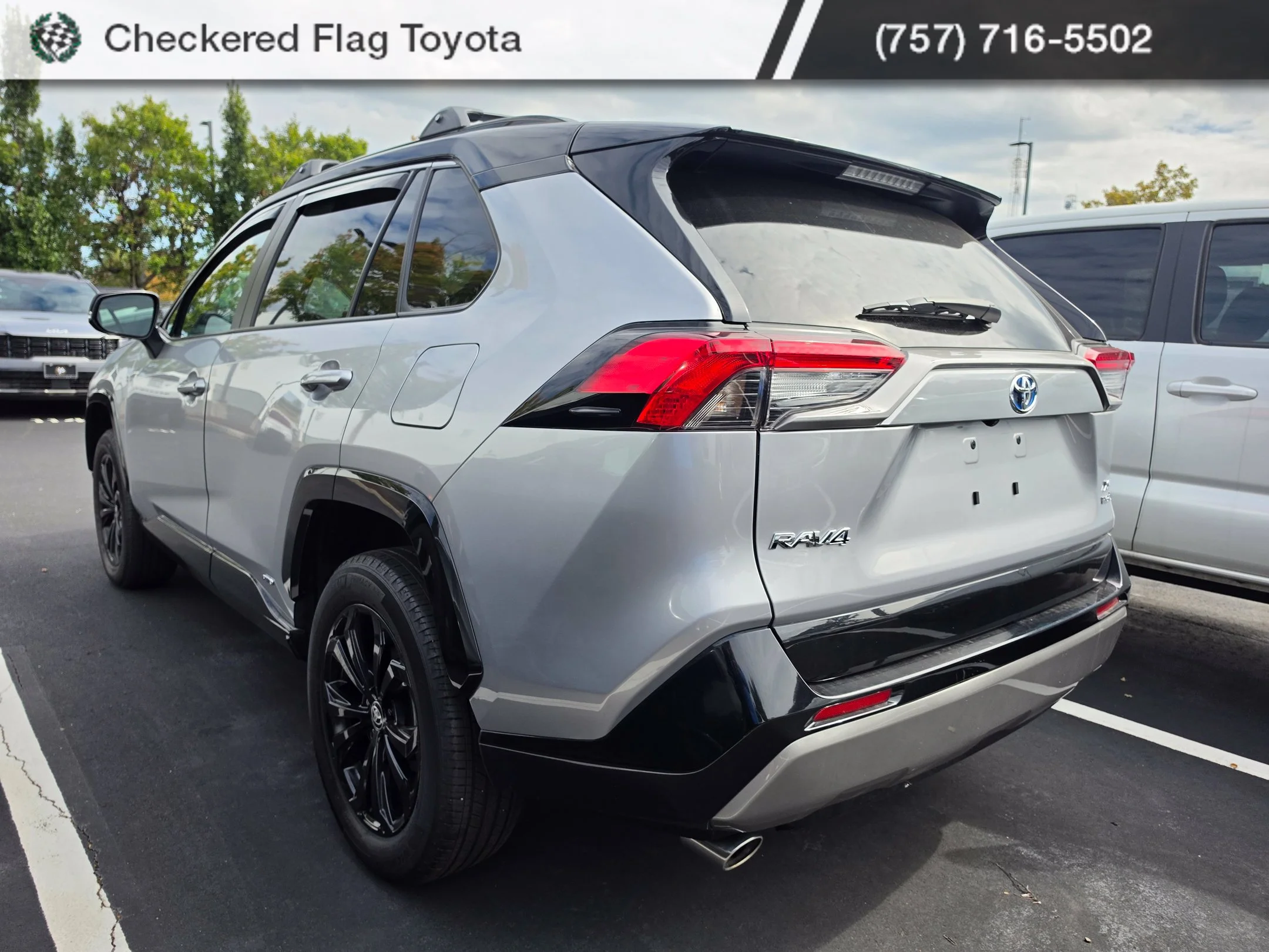 Used 2024 Silver Sky Metallic/Midnight Black Metallic Toyota XSE image 4