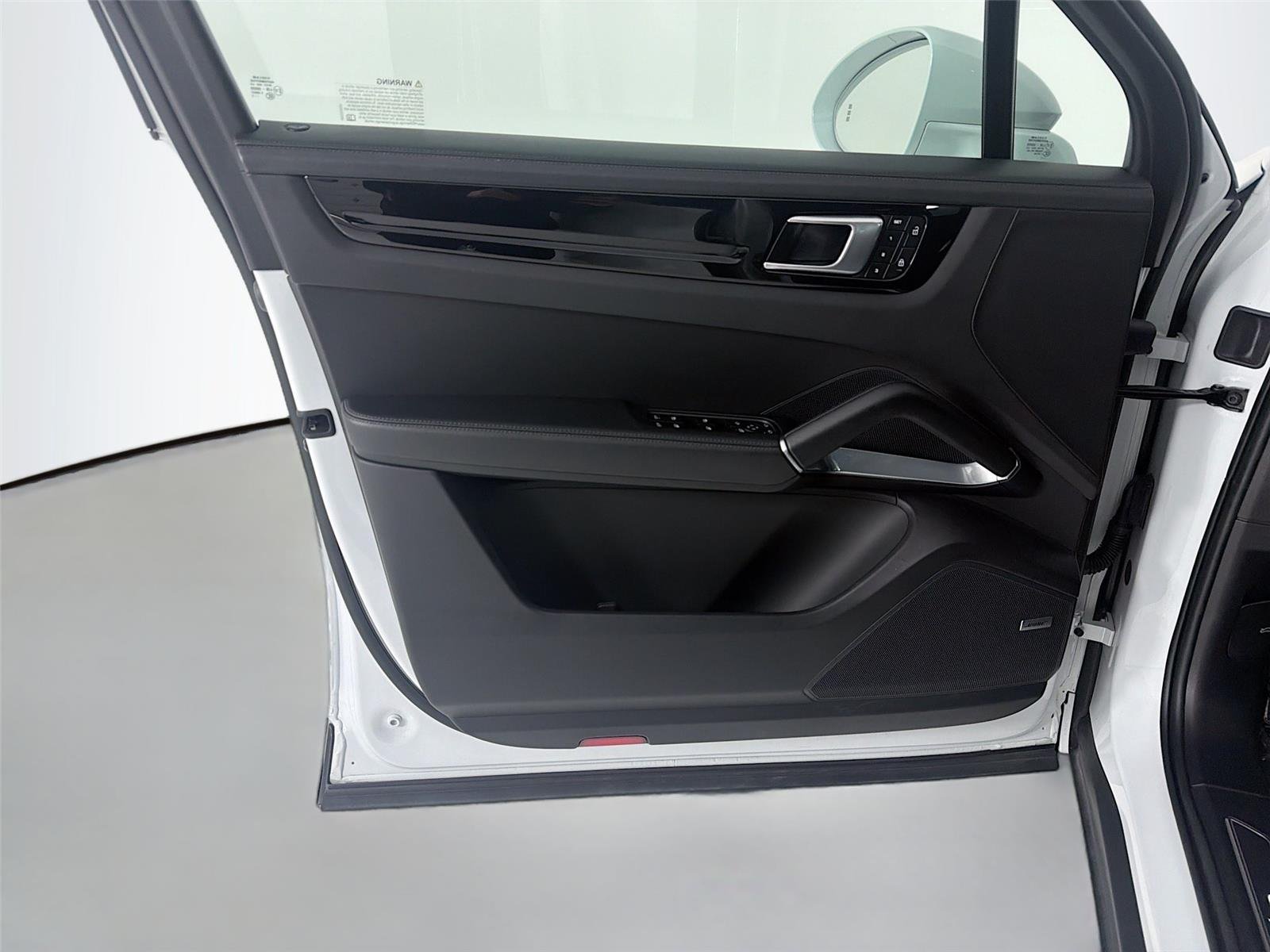 Used 2022 White Porsche Turbo image 6