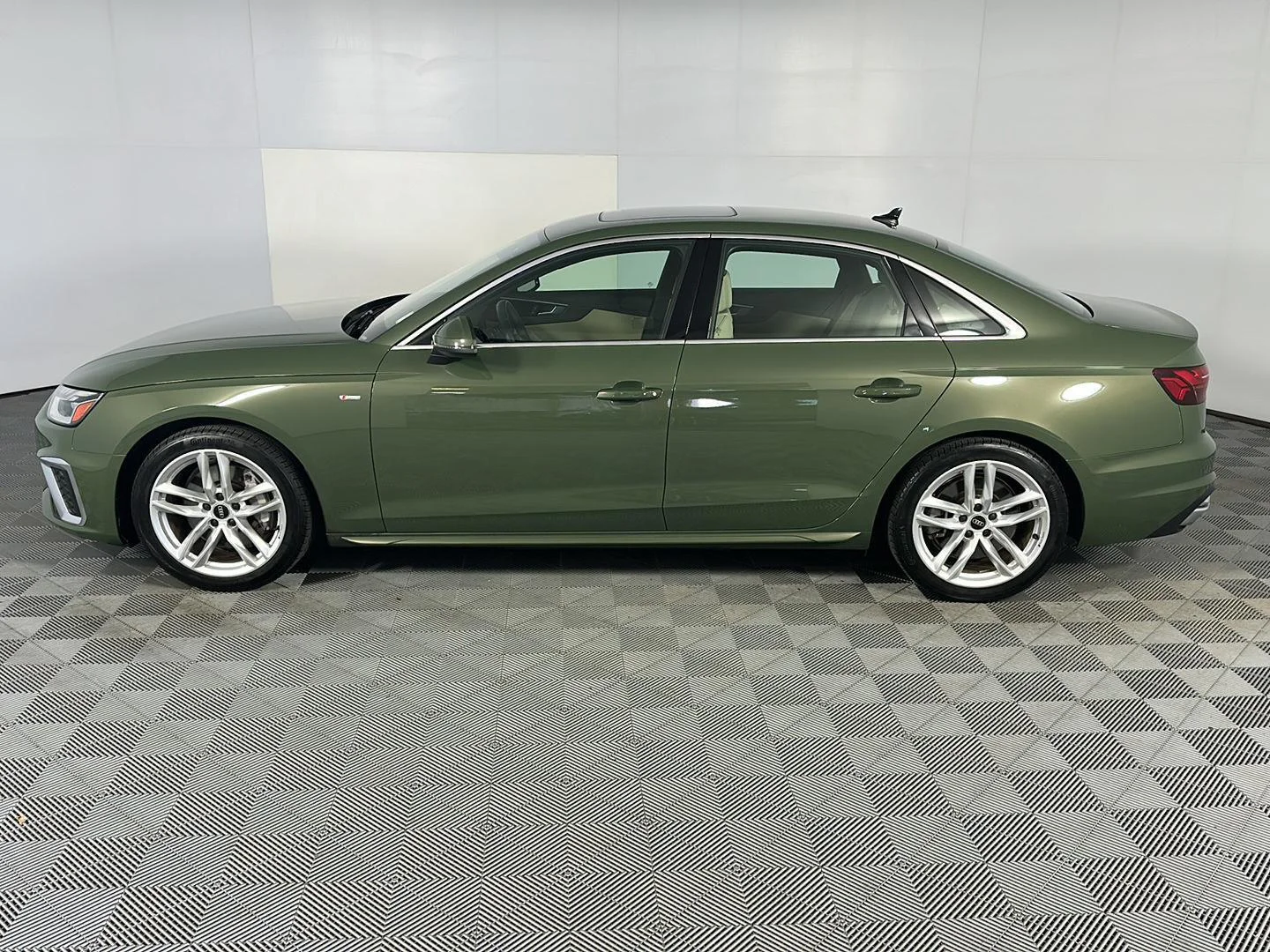Used 2024 District Green Metallic Audi S line Premium image 12