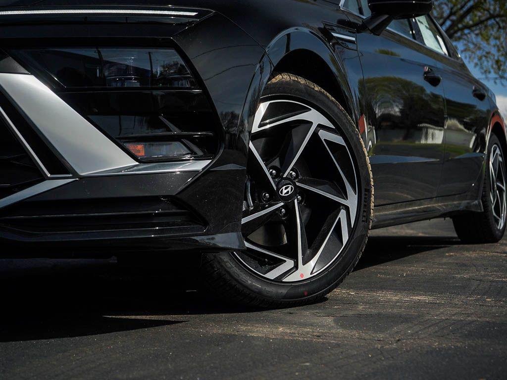 New 2026 Abyss Black Hyundai SEL Sport AWD image 29