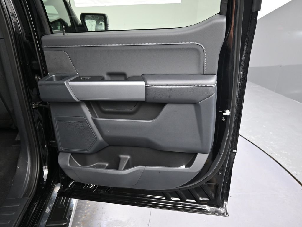 2025 Ford F-150 XLT - Photo 21