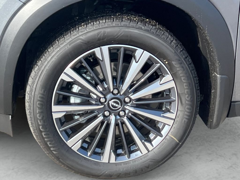 New 2026 Gun Metallic Nissan Platinum image 24