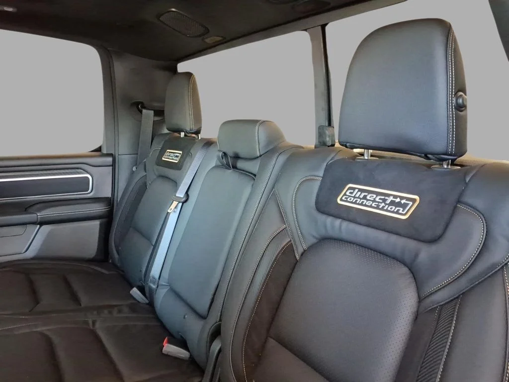 New 2026 Diamond Black Crystal Pearl-Coat Exterior Paint RAM Direct Connect DC650 image 10