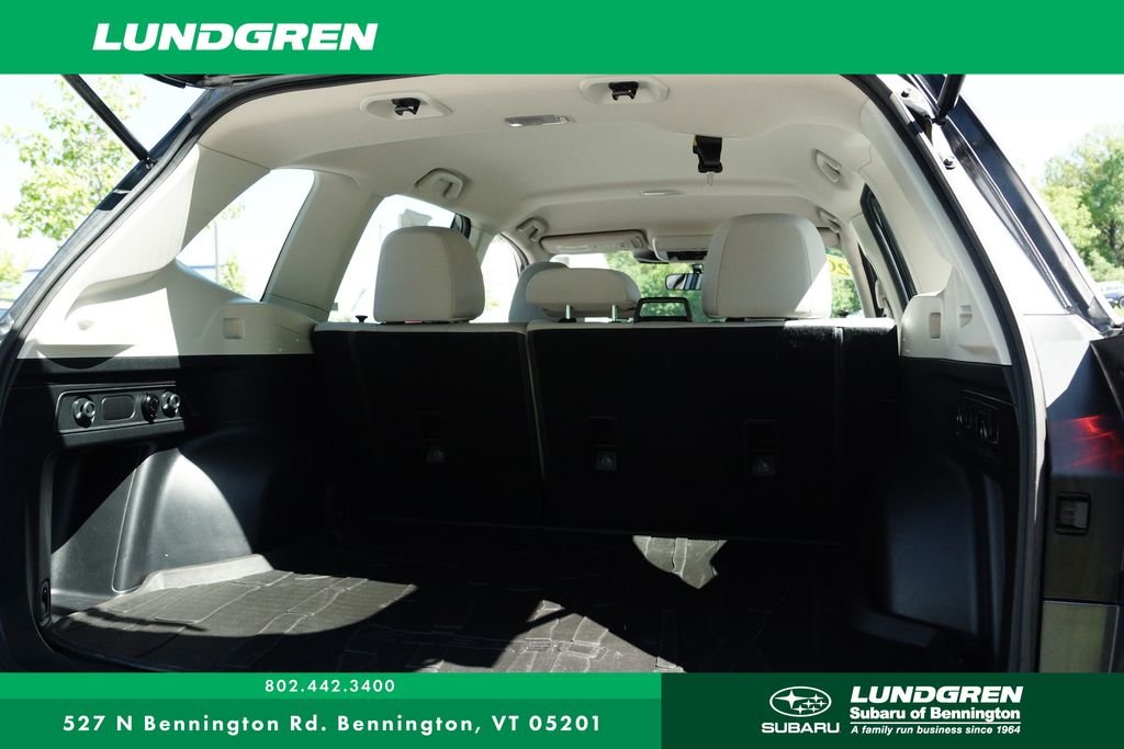 Used 2022 Gray Subaru Base image 24