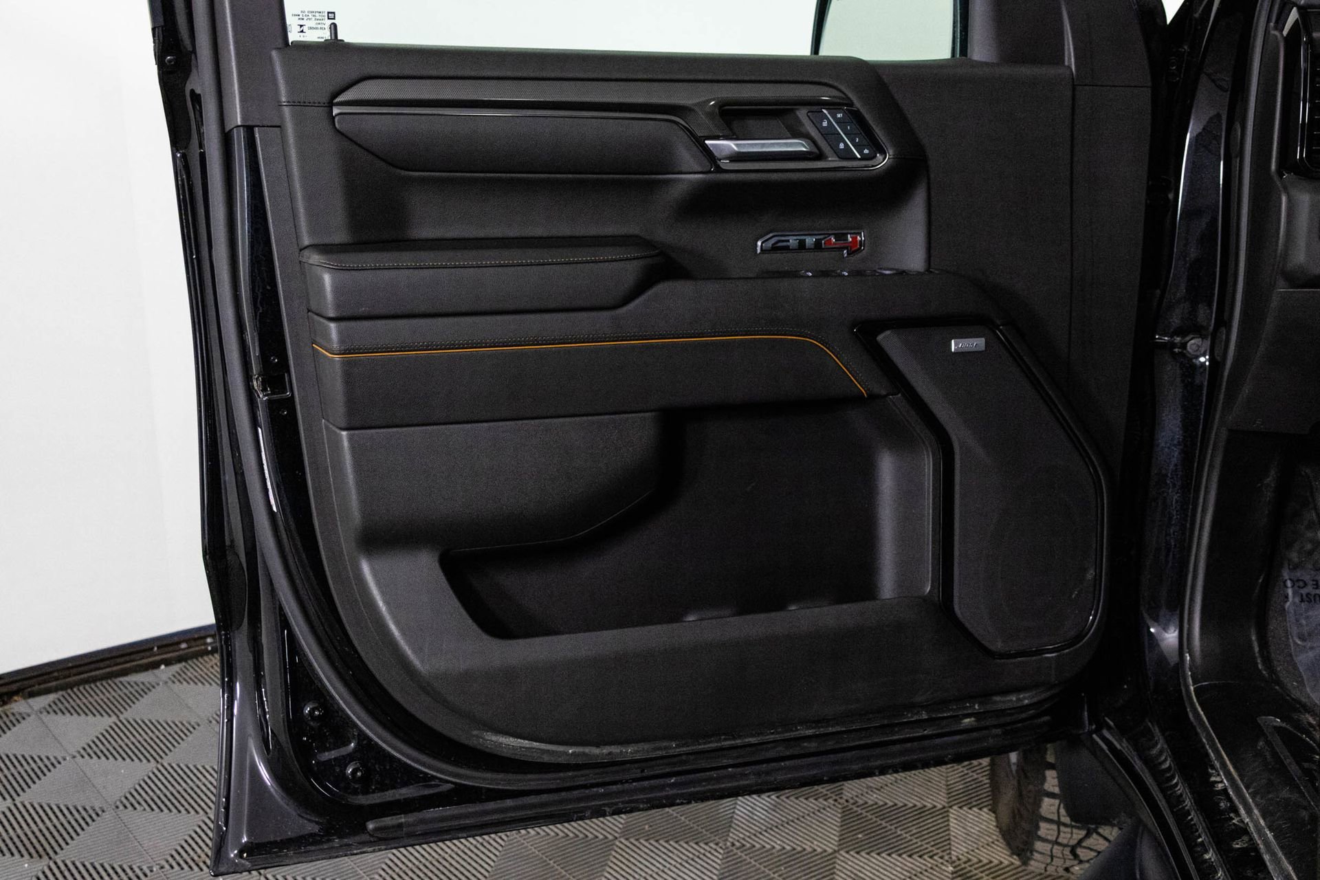 2024 GMC SIERRA - Image 31