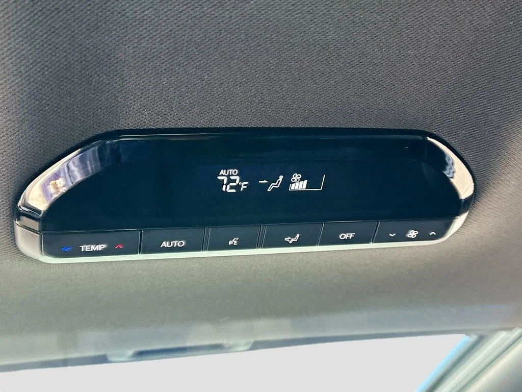 New 2027 Glacial White Pearl Kia X-Line EX image 26