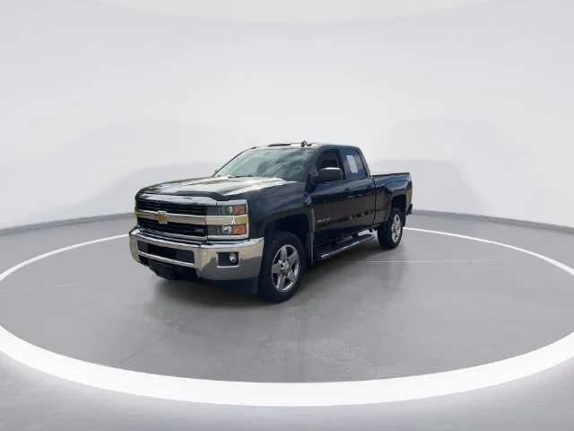 Used 2015 Black Chevrolet LT image 5