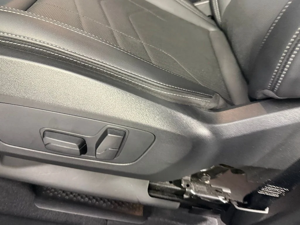 Certified Used 2025 White BMW xDrive28i image 23