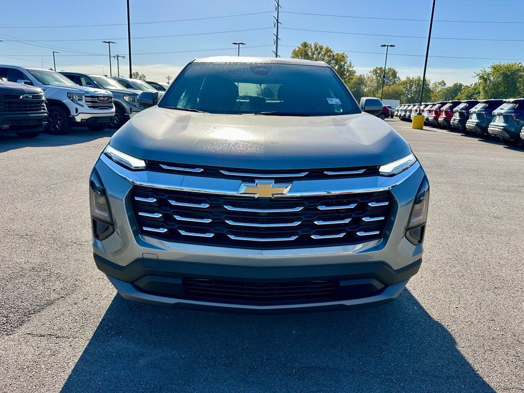 2027 Chevrolet Equinox LT - Photo 9