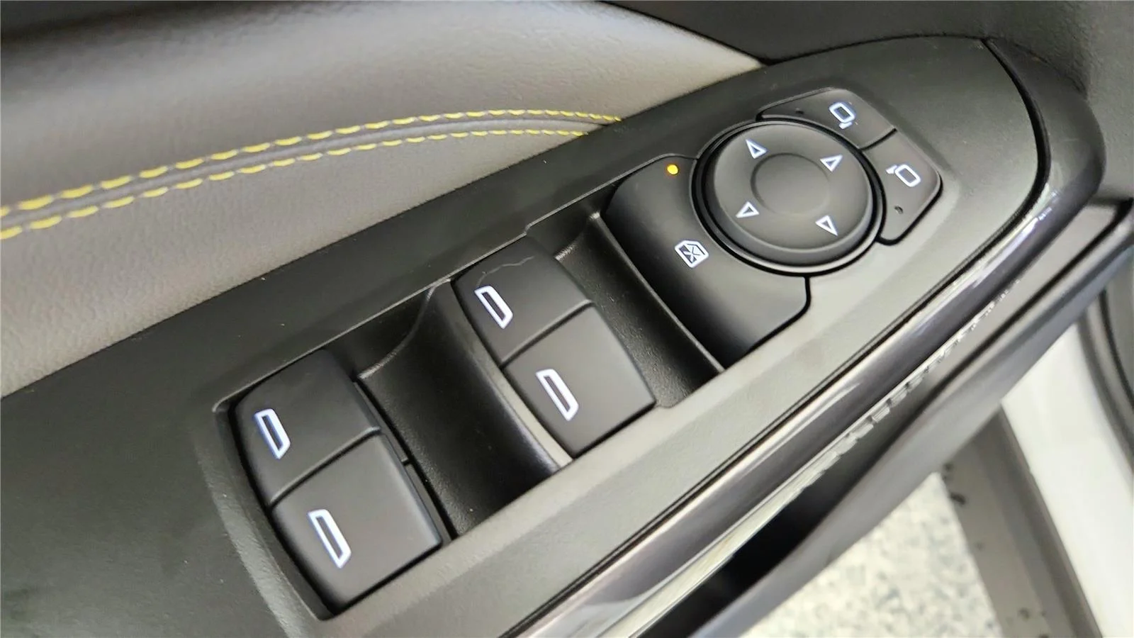 2026 Chevrolet Trax Activ - Photo 31
