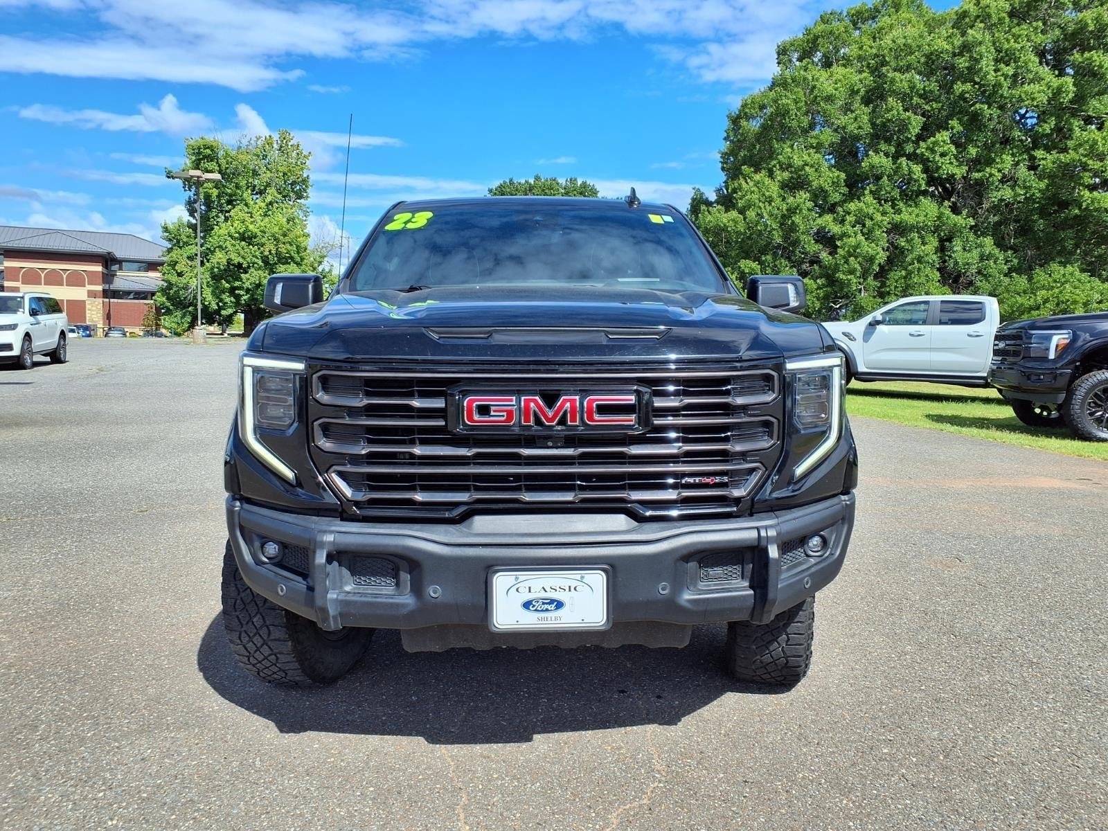 Used 2023 Onyx Black GMC AT4X image 9