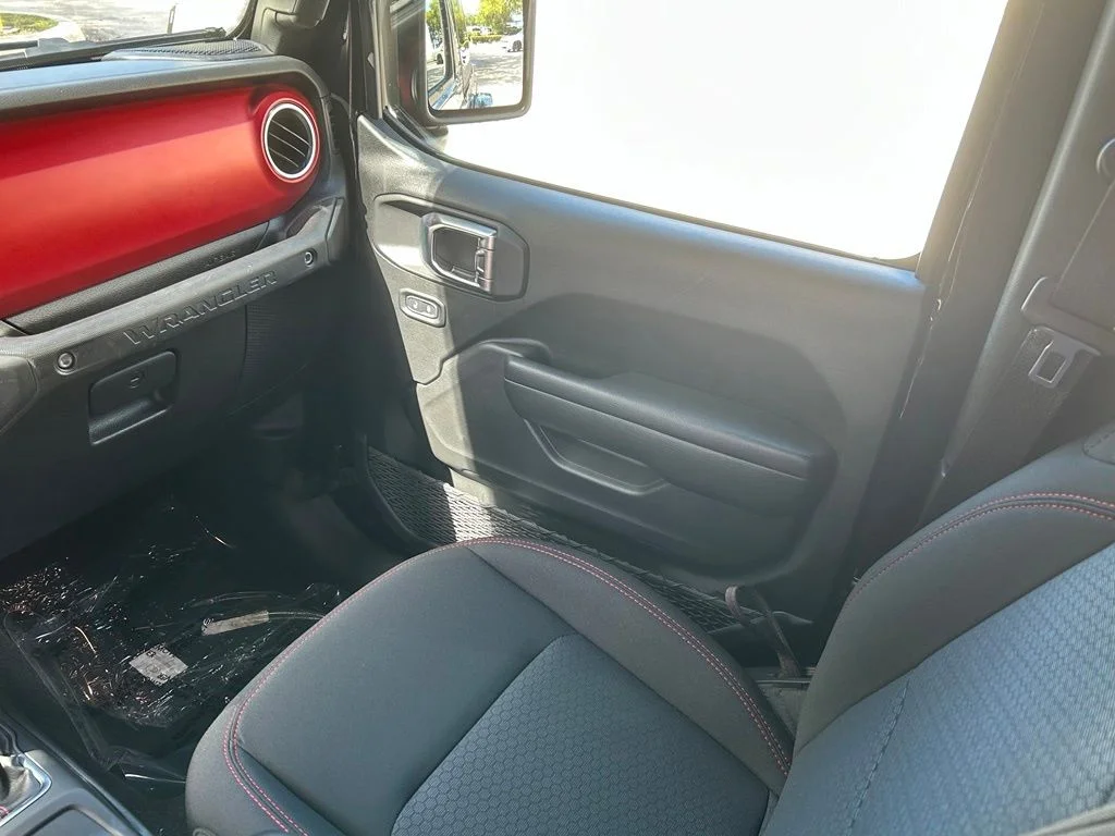 Used 2023 Black Jeep Rubicon image 11
