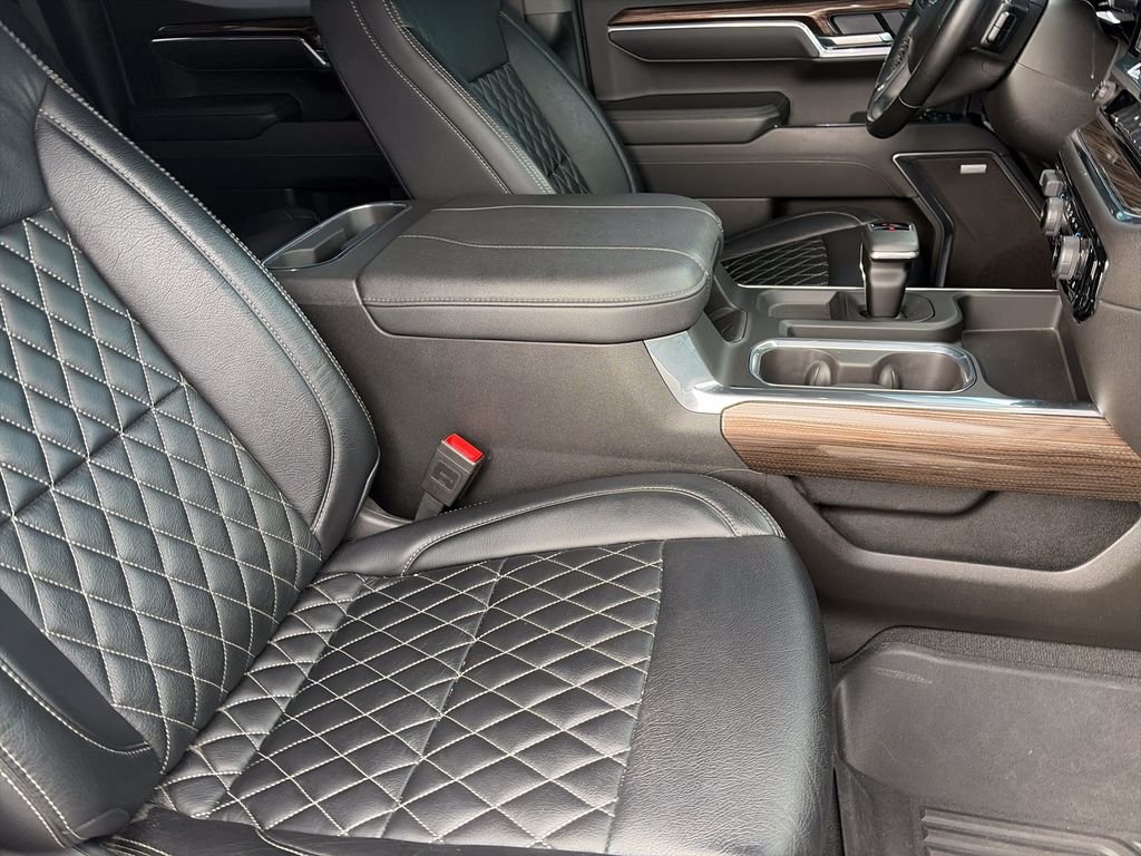Used 2025 Gray Chevrolet RST image 35