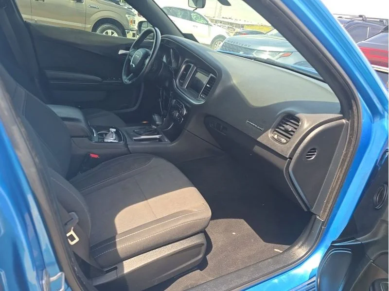 Used 2019 B5 Blue Pearlcoat Dodge SXT image 17