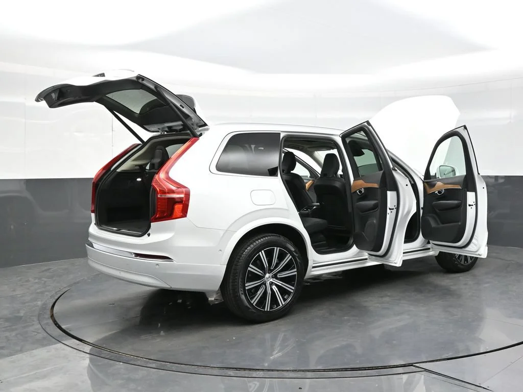 Certified Used 2023 Crystal White Volvo Plus image 47