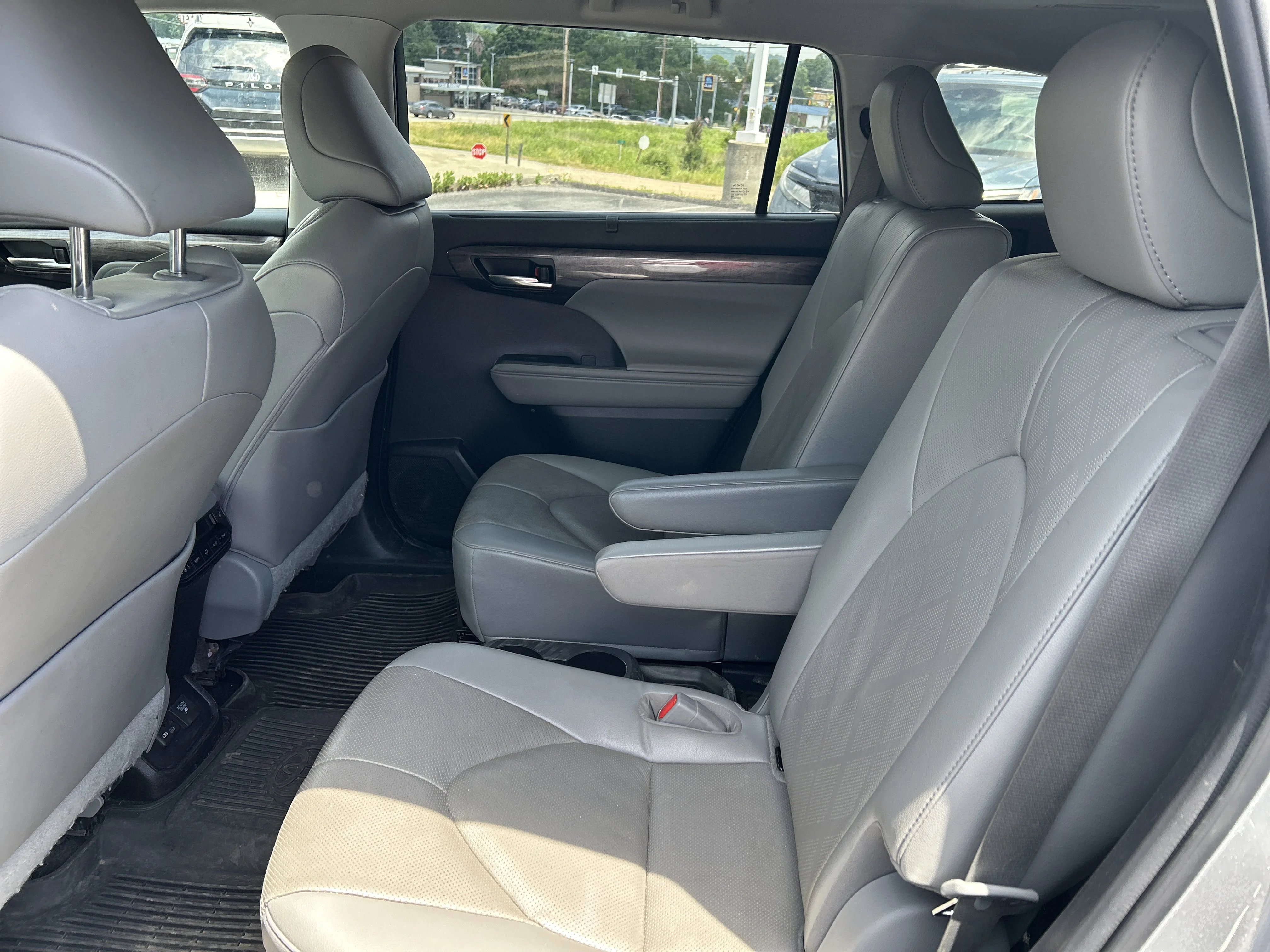Used 2023 Celestial Silver Metallic Toyota Hybrid Platinum image 10