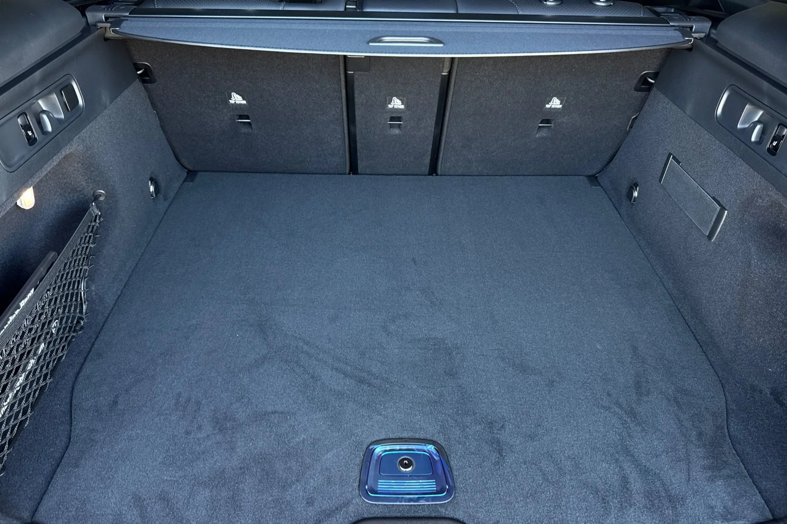 New 2027 Black Mercedes-Benz GLC 300 image 12