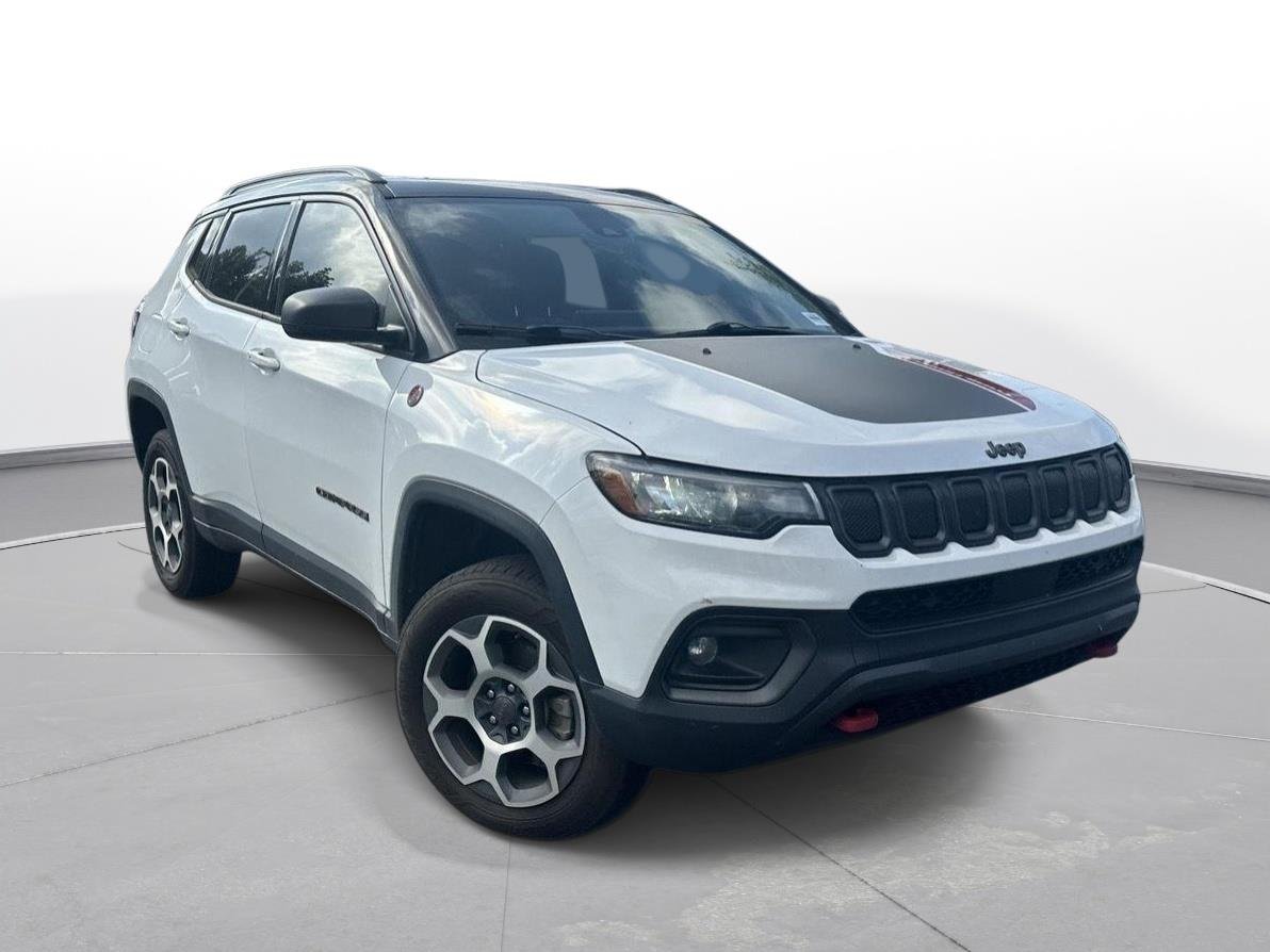 Used 2022 Bright White Clearcoat Jeep Trailhawk image 4