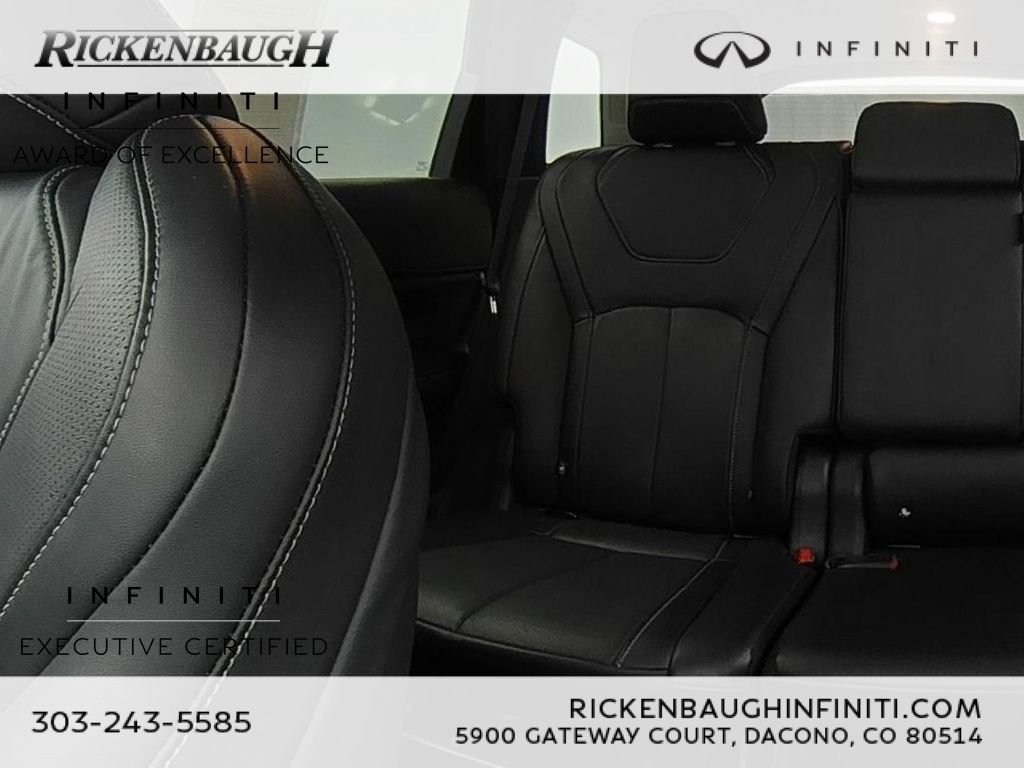Certified Used 2023 White INFINITI LUXE image 28