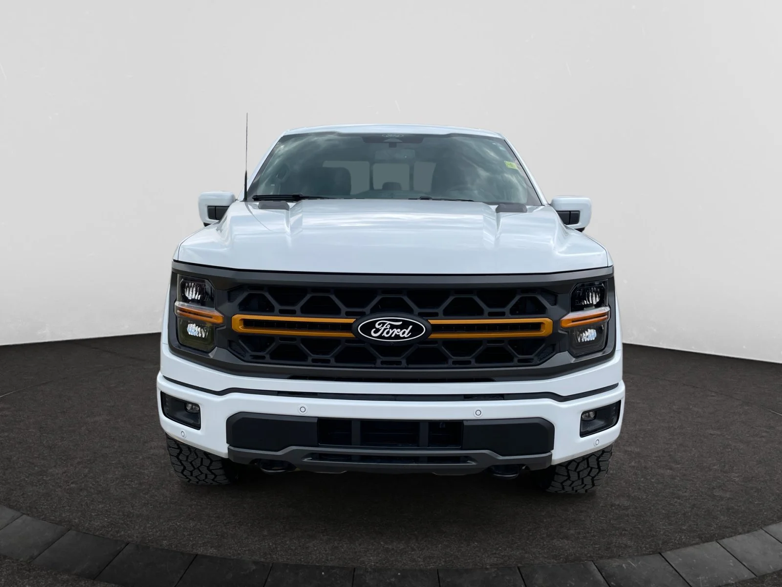 New 2026 Oxford White Ford Tremor image 8