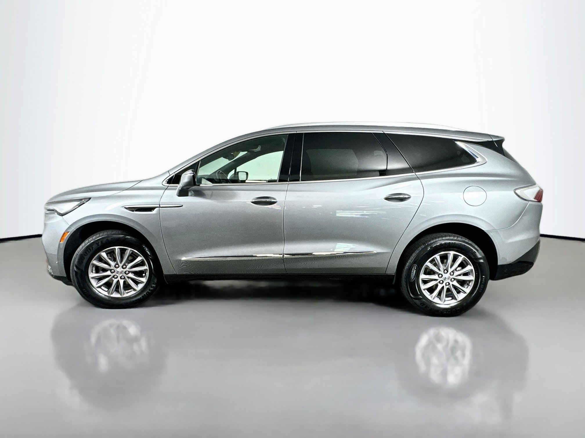 Used 2023 Moonstone Gray Metallic Buick Essence image 4