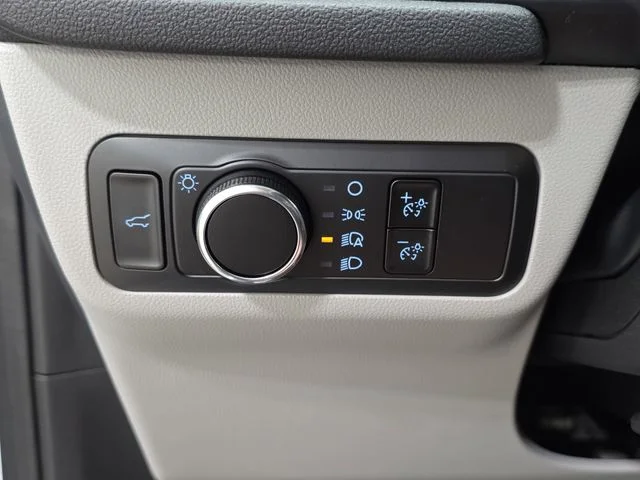 Used 2023 White Ford Active image 23