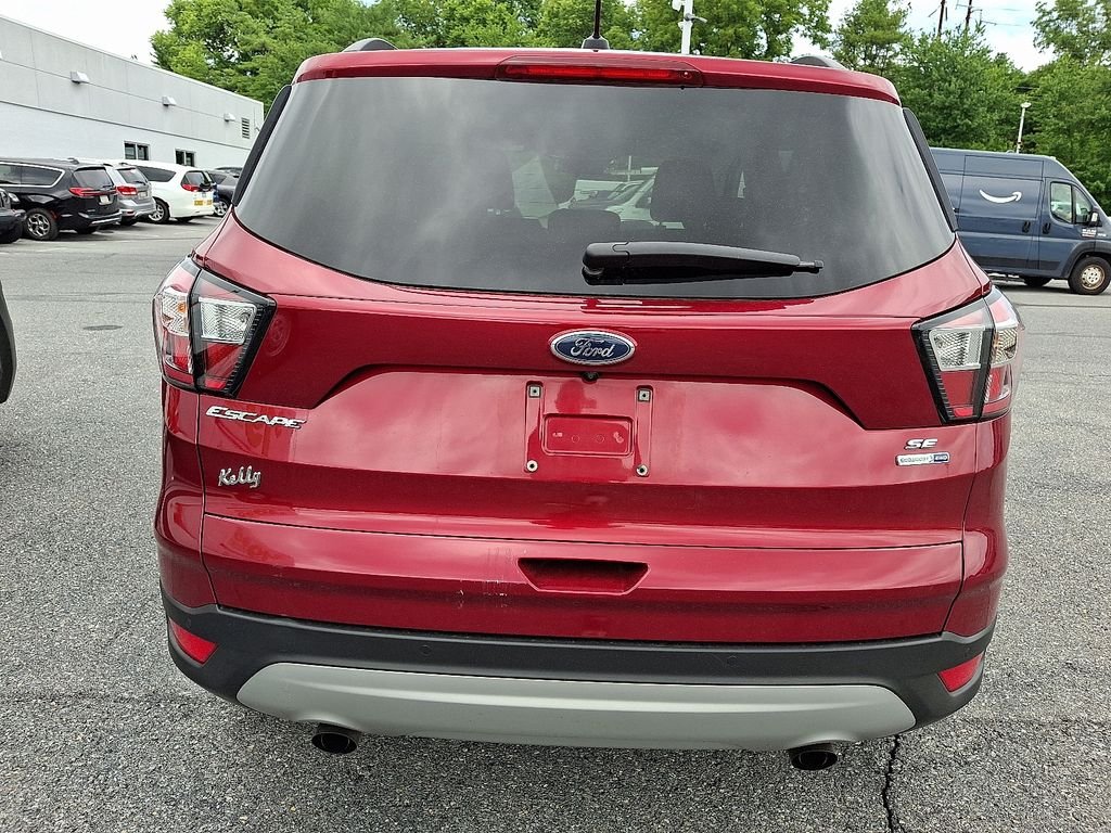 Used 2017 Red Ford SE image 5