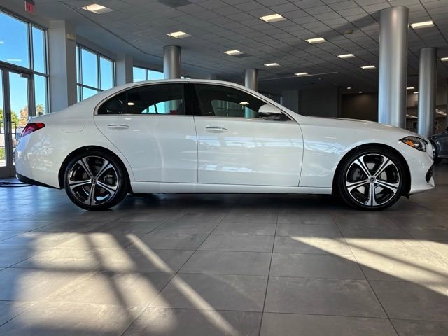 New 2026 MANUFAKTUR Moonlight White Metallic Mercedes-Benz C 300 image 31