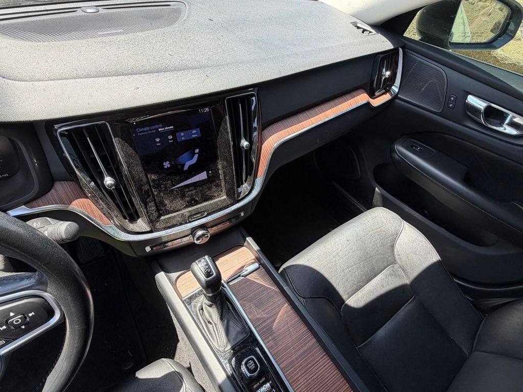 Used 2021 Gray Volvo T5 Momentum image 18