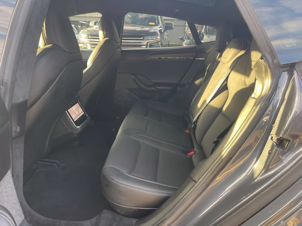 Used 2021  Tesla Long Range image 13