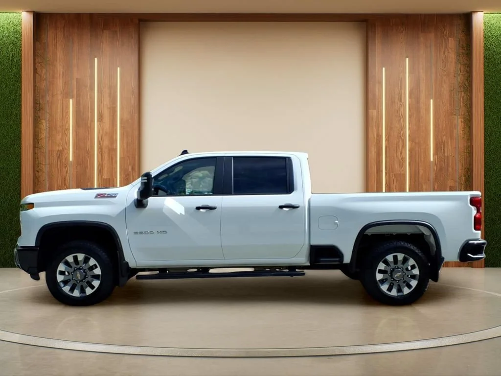 2025 Chevrolet Silverado 2500HD Custom - Photo 26