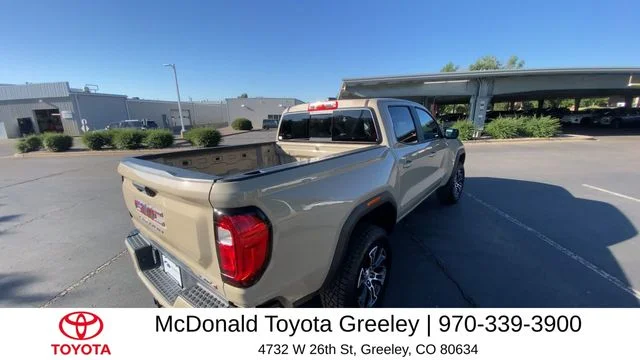 2023 GMC Canyon AT4 - Photo 8