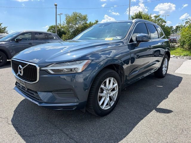 Used 2019 Blue Volvo Momentum image 3