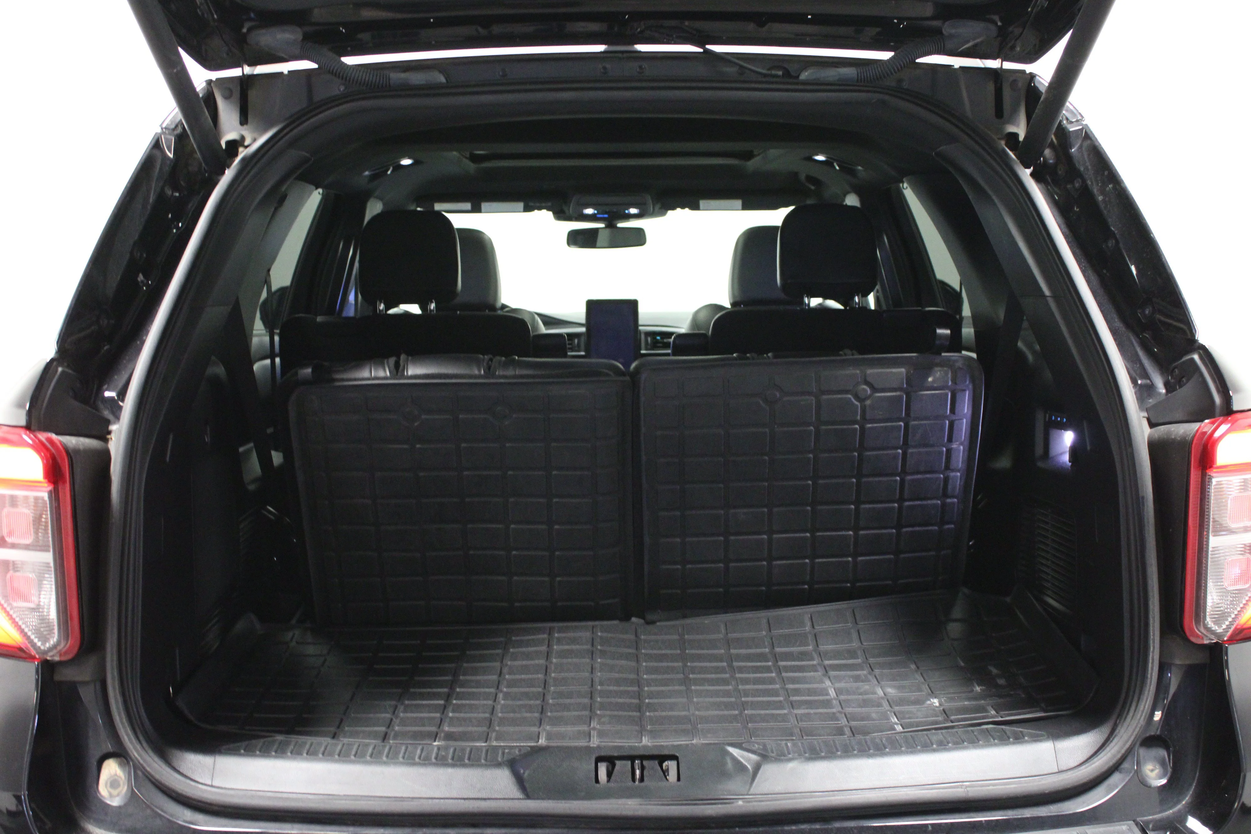 Used 2021 Black Metallic Ford ST image 15