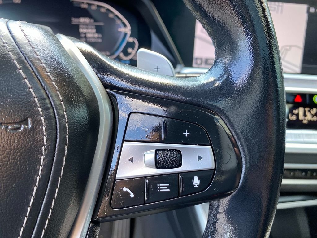 Used 2022 White BMW xDrive45e image 19