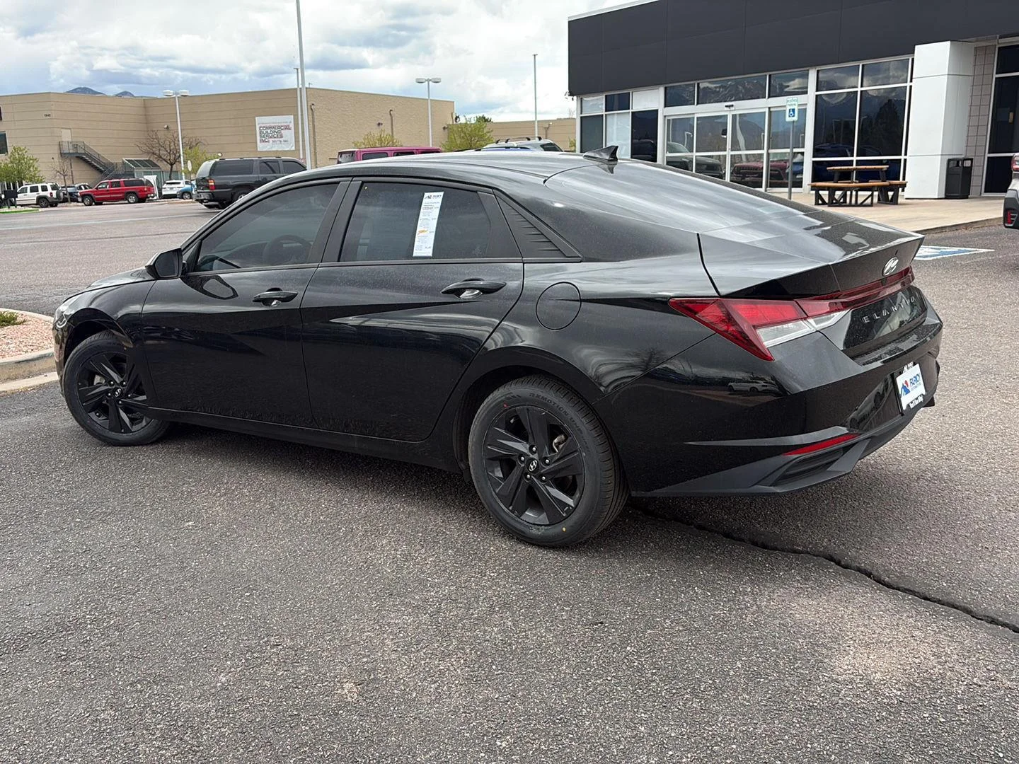 Used 2023 Phantom Black Hyundai SEL image 8