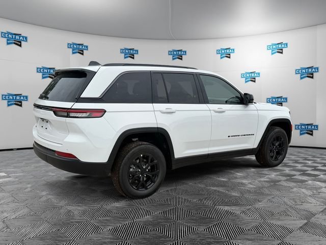 New 2026 Bright White Clear-Coat Exterior Paint Jeep Altitude image 5