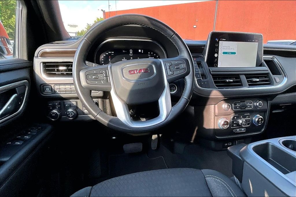 Used 2022 Black GMC SLE image 5