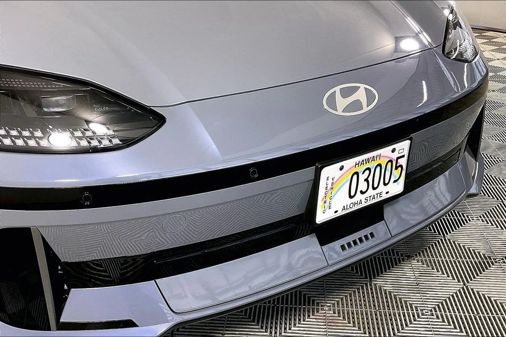 Used 2025 Blue Hyundai SEL image 29