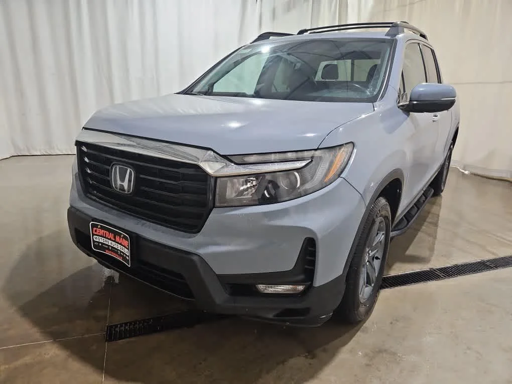 2023 Honda Ridgeline RTL-E AWD's photo