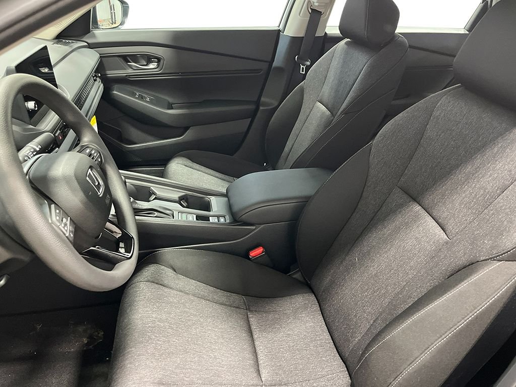 New 2026 Meteorite Gray Metallic Honda SE image 12