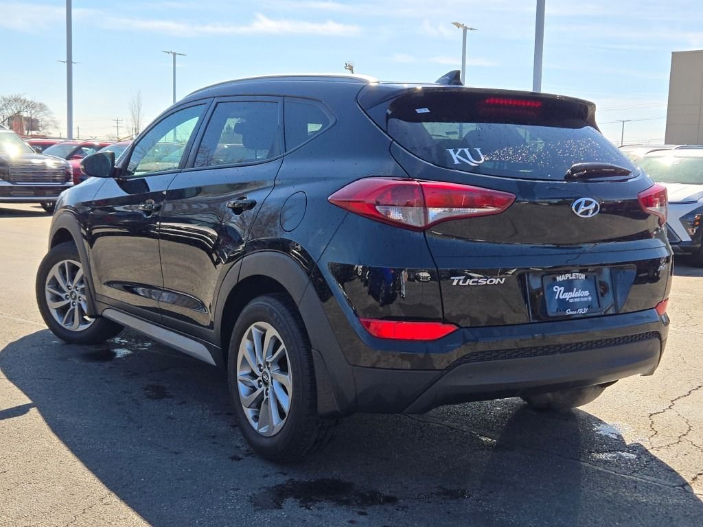 Used 2017 Black Hyundai SE Plus image 14
