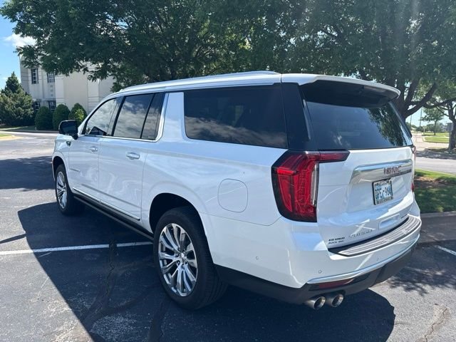 Used 2023 White GMC Denali image 6