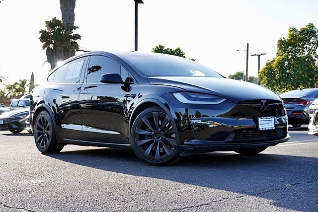 2022 Tesla Model X Plaid's photo
