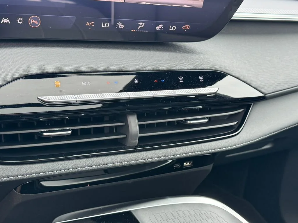 2026 Buick Enclave Sport Touring - Photo 33
