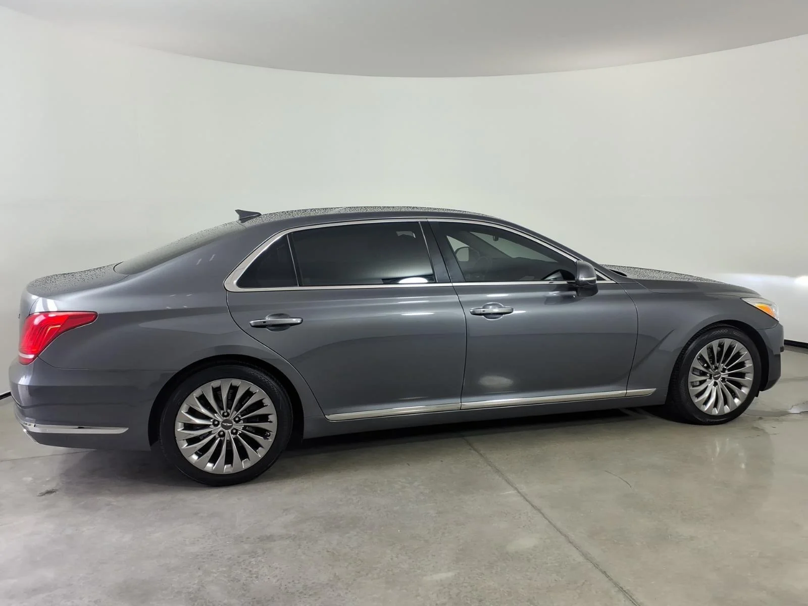 Used 2017 London Gray Metallic Genesis 3.3T Premium image 14